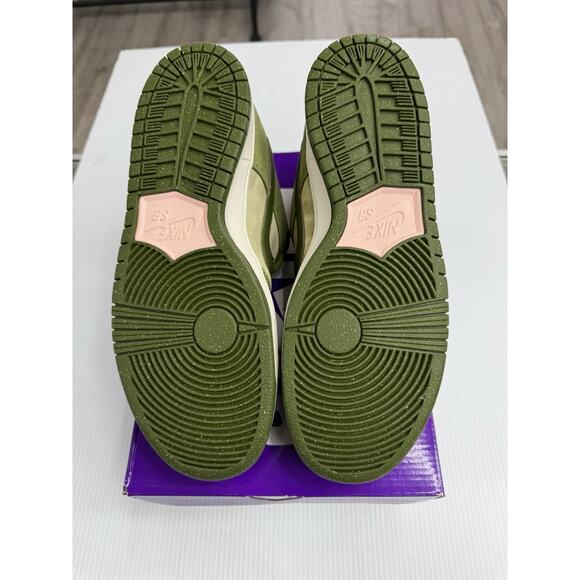 Size 11.5 - Nike Yuto Horigome x SB Dunk Low Matcha Asparagus HF8022-300 main image 4